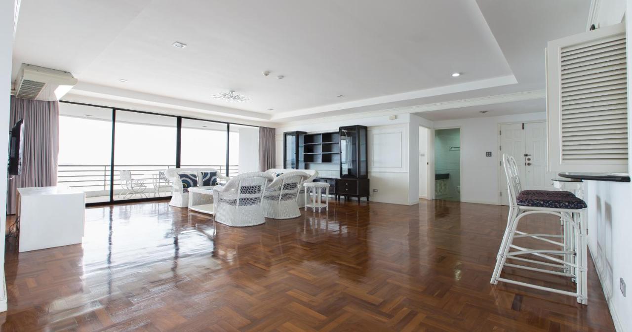 Spacious Room With Ocean & City View Pattaya Exterior photo