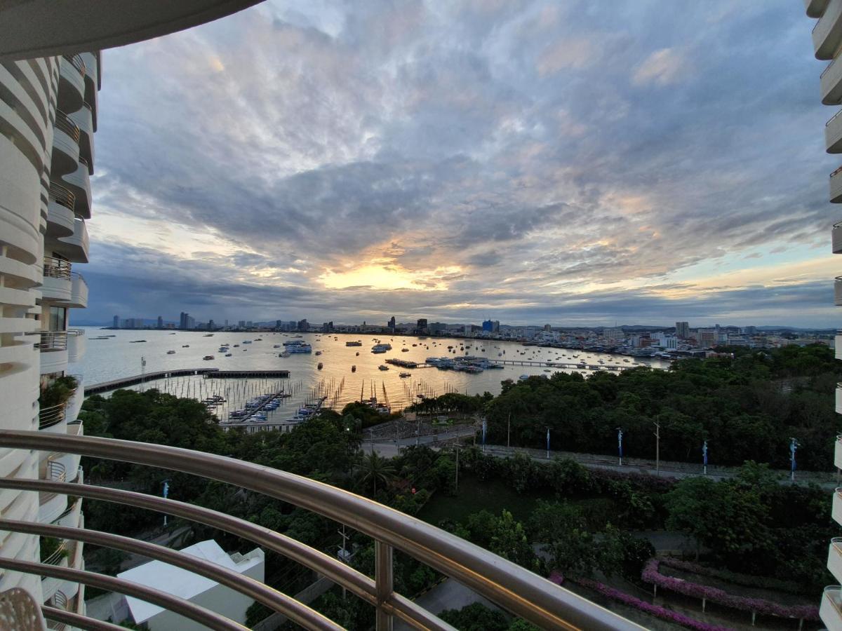 Spacious Room With Ocean & City View Pattaya Exterior photo